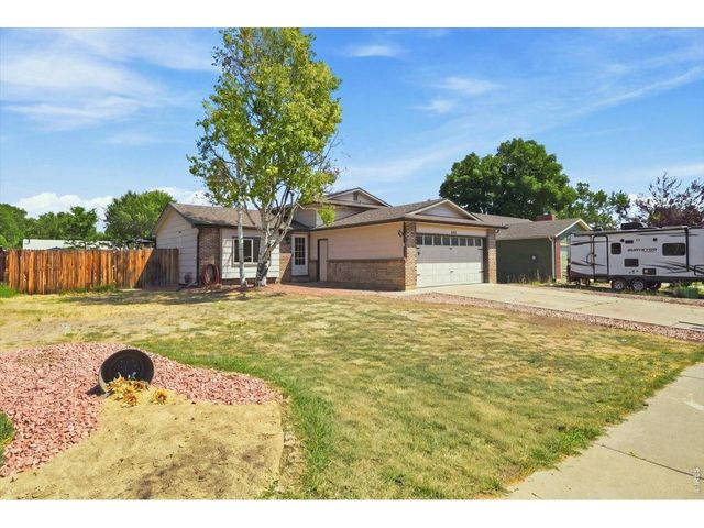 343 Hawthorn Dr, Loveland, CO 80538