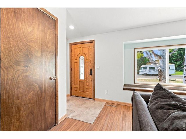343 Hawthorn Dr, Loveland, CO 80538