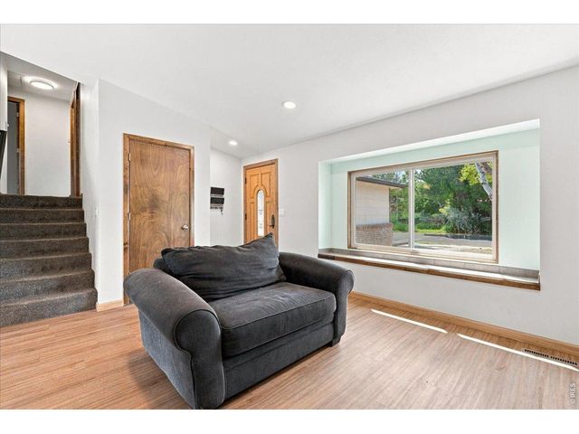 343 Hawthorn Dr, Loveland, CO 80538