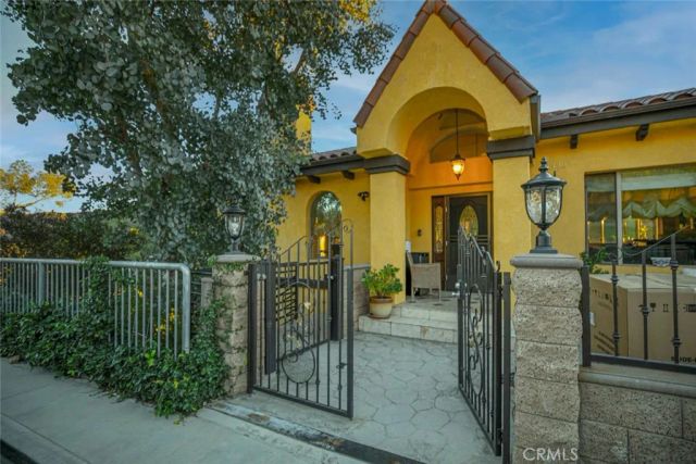 9336 Wayside Drive, Sunland, CA 91040