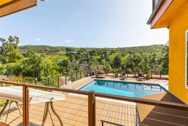 9336 Wayside Drive, Sunland, CA 91040