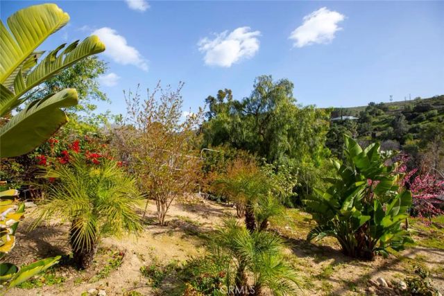 9336 Wayside Drive, Sunland, CA 91040