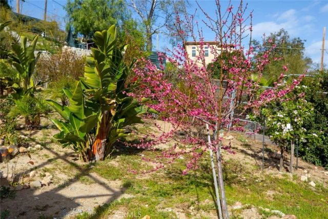 9336 Wayside Drive, Sunland, CA 91040