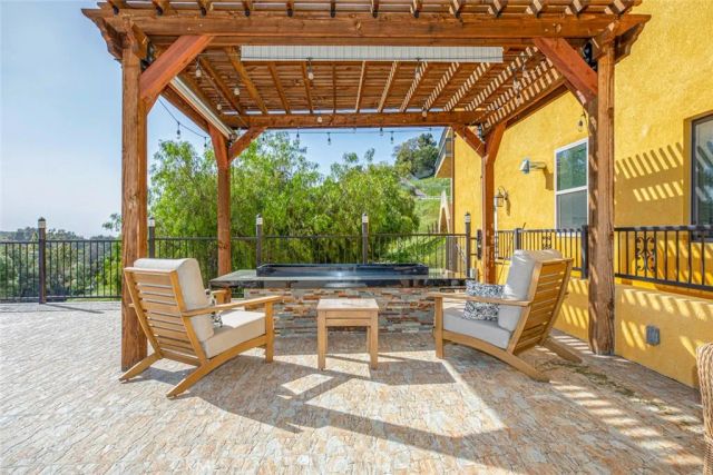 9336 Wayside Drive, Sunland, CA 91040