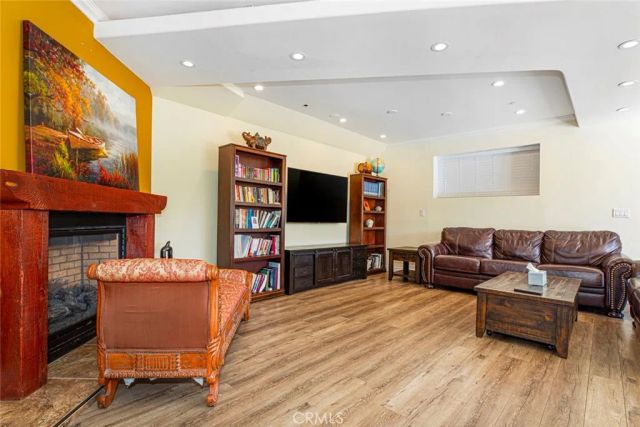 9336 Wayside Drive, Sunland, CA 91040