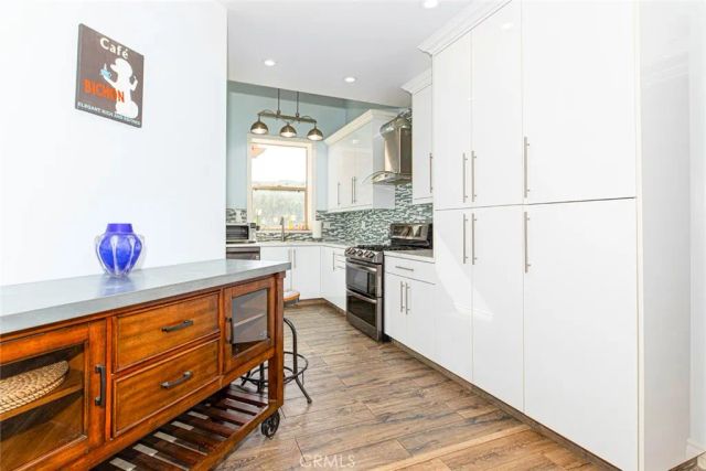 9336 Wayside Drive, Sunland, CA 91040