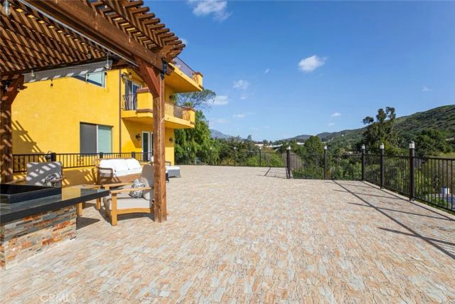 9336 Wayside Drive, Sunland, CA 91040