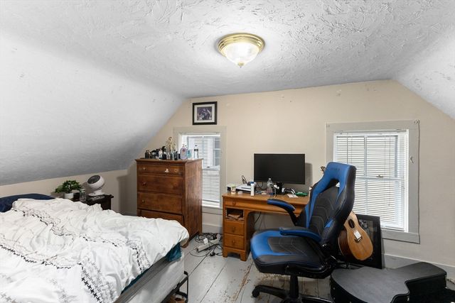 5 Jenny Lind St, Easton, MA 02356