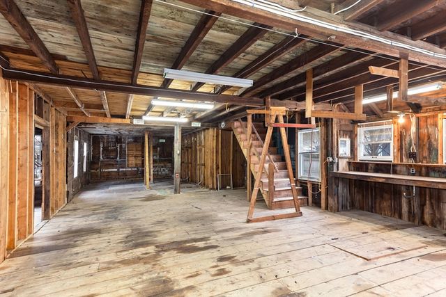 5 Jenny Lind St, Easton, MA 02356