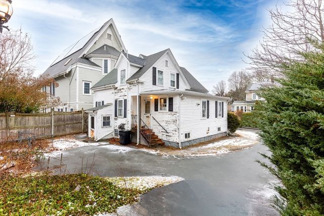 5 Jenny Lind St, Easton, MA 02356