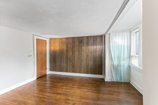 5 Jenny Lind St, Easton, MA 02356