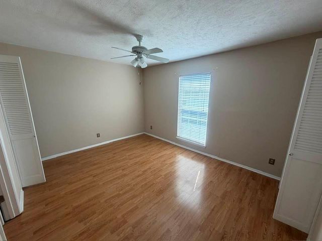 2425 Ashdale DR 43, Austin, TX 78757