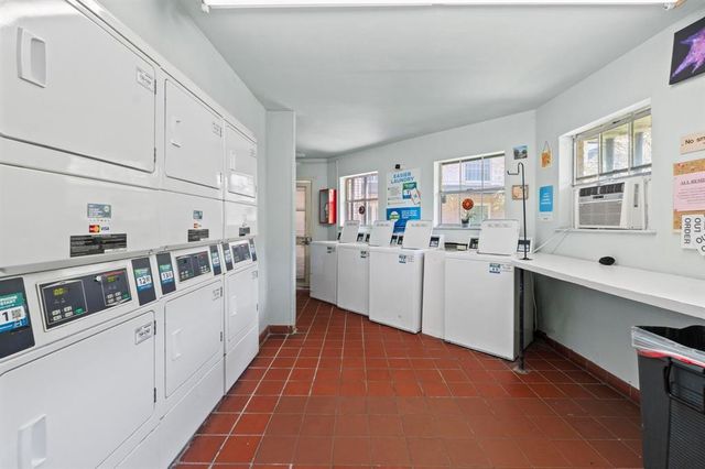 2425 Ashdale DR 43, Austin, TX 78757