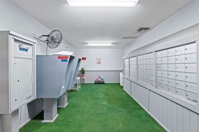 2425 Ashdale DR 43, Austin, TX 78757