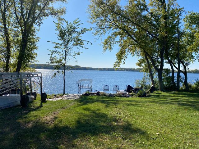 4539 141st Avenue NE, New London Twp, MN 56288