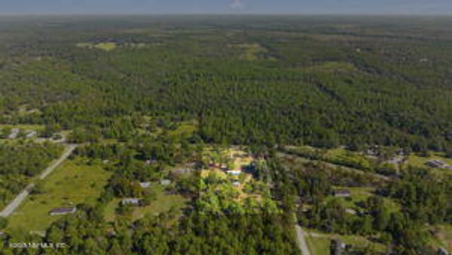 439 E BANNERVILLE Road, Palatka, FL 32177