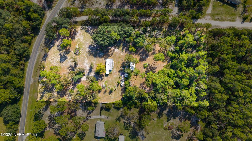 439 E BANNERVILLE Road, Palatka, FL 32177
