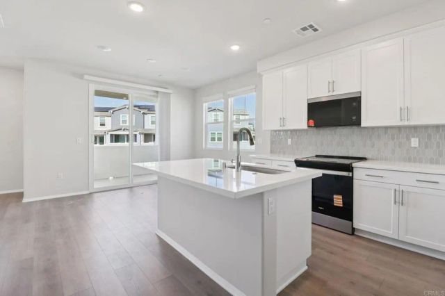 201 Palm Road, San Marcos, CA 92069