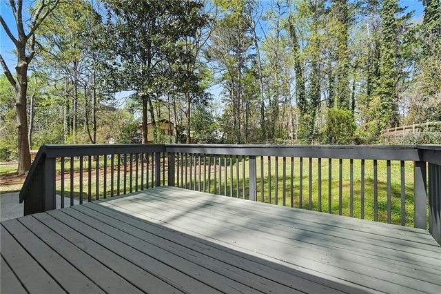 3960 Wedgefield Circle, Decatur, GA 30035