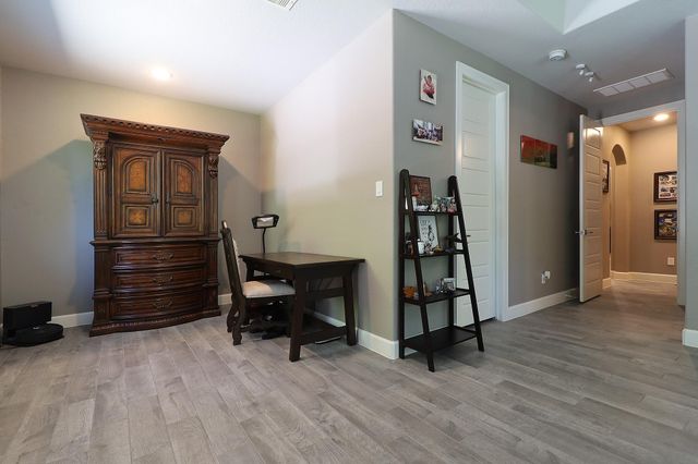 121 Red Hawk Rd Road, Huntsville, TX 77340