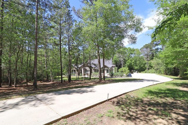 121 Red Hawk Rd Road, Huntsville, TX 77340