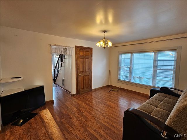 809 Mulberry Street, Utica, NY 13502