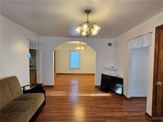 809 Mulberry Street, Utica, NY 13502