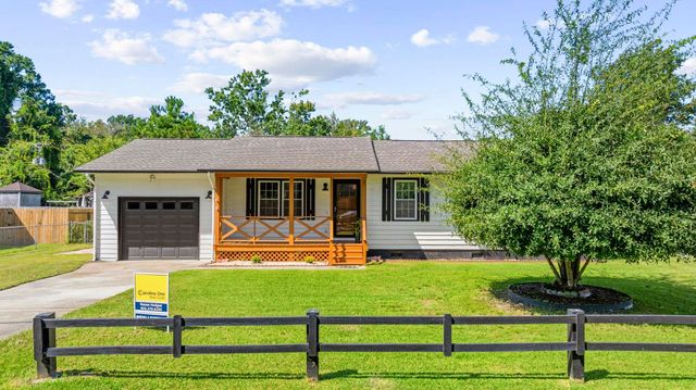 407 Luttie Rd., Myrtle Beach, SC 29588