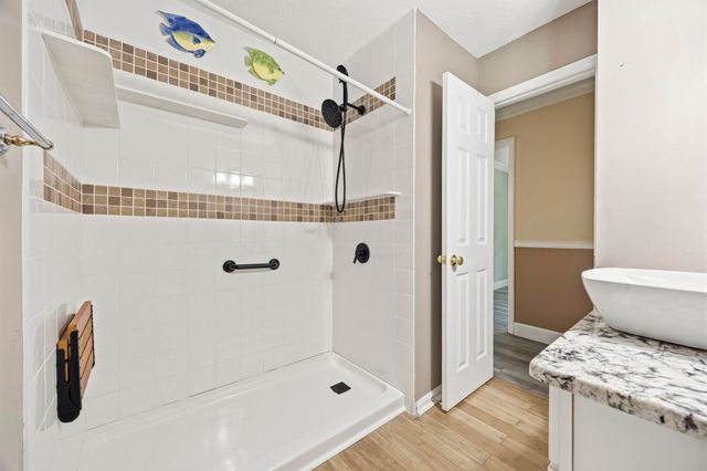 407 Luttie Rd., Myrtle Beach, SC 29588