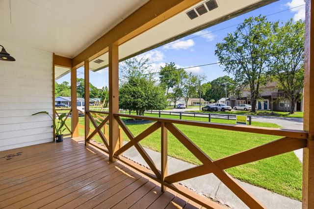 407 Luttie Rd., Myrtle Beach, SC 29588