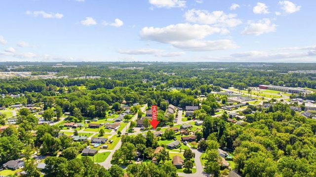 407 Luttie Rd., Myrtle Beach, SC 29588