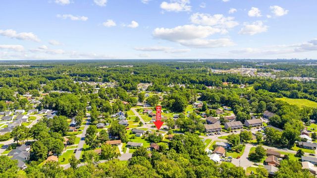 407 Luttie Rd., Myrtle Beach, SC 29588