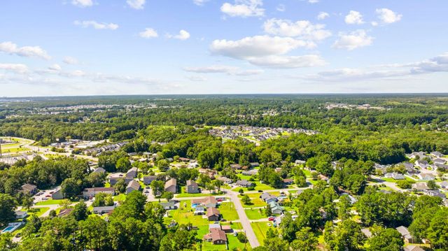 407 Luttie Rd., Myrtle Beach, SC 29588