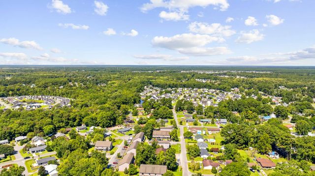 407 Luttie Rd., Myrtle Beach, SC 29588