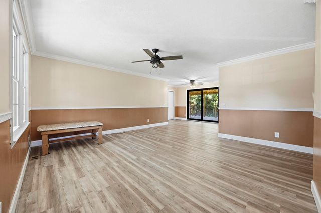 407 Luttie Rd., Myrtle Beach, SC 29588