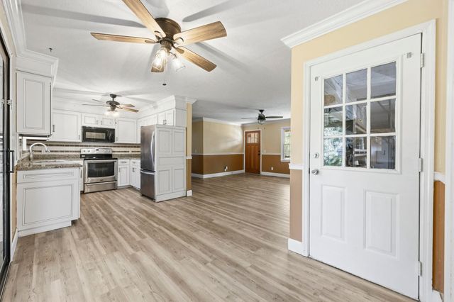407 Luttie Rd., Myrtle Beach, SC 29588