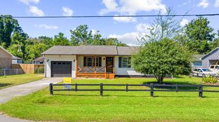 407 Luttie Rd., Myrtle Beach, SC 29588