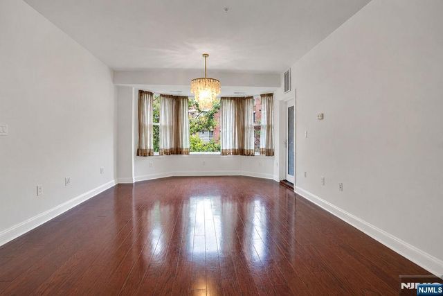 20 Ave At Port Imperial 212, West New York, NJ 07093