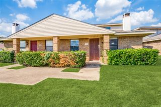 2438 Briarcliff Drive, Irving, TX 75062