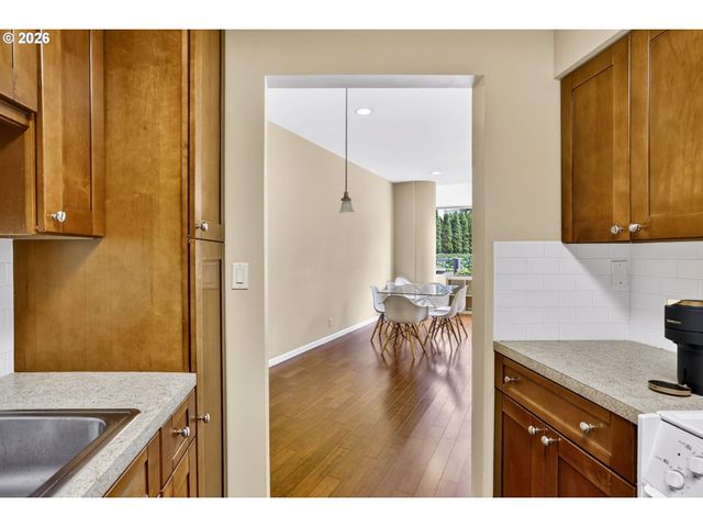 1500 Sw 5TH Ave, Portland, OR 97201