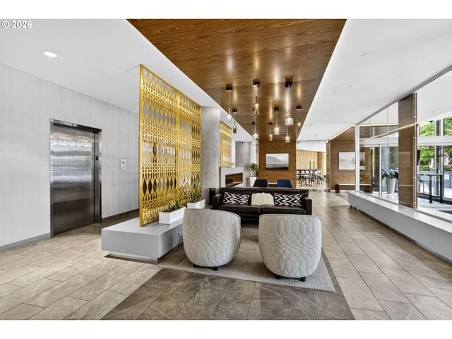 1500 Sw 5TH Ave, Portland, OR 97201