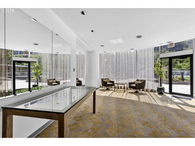 1500 Sw 5TH Ave, Portland, OR 97201