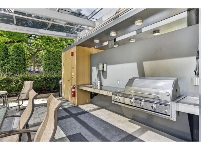1500 Sw 5TH Ave, Portland, OR 97201