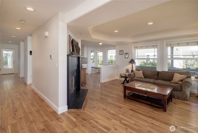 645 18th Avenue W, Kirkland, WA 98033