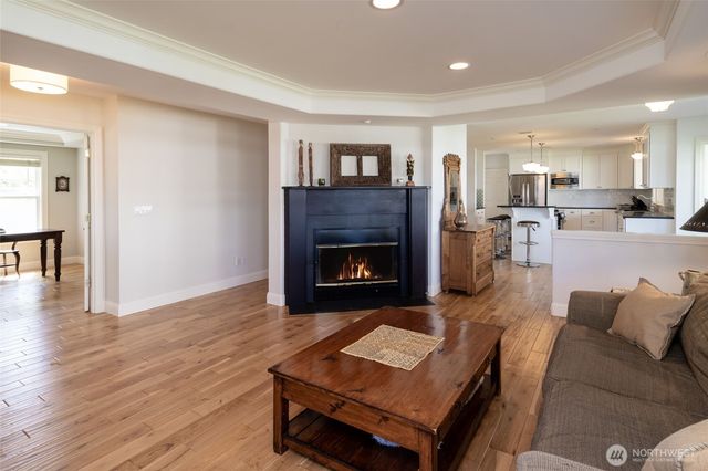 645 18th Avenue W, Kirkland, WA 98033