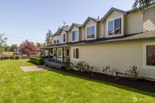 645 18th Avenue W, Kirkland, WA 98033