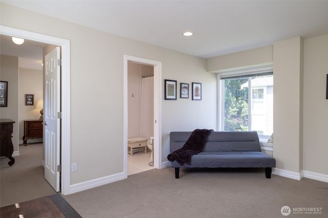 645 18th Avenue W, Kirkland, WA 98033