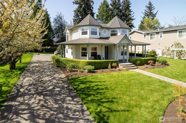 645 18th Avenue W, Kirkland, WA 98033