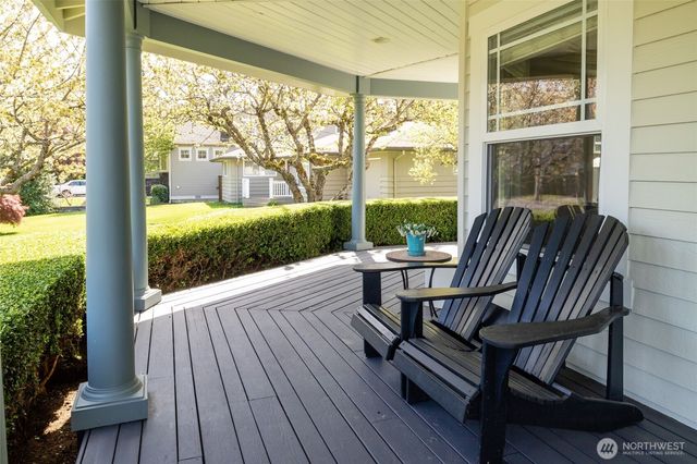 645 18th Avenue W, Kirkland, WA 98033