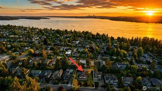 645 18th Avenue W, Kirkland, WA 98033